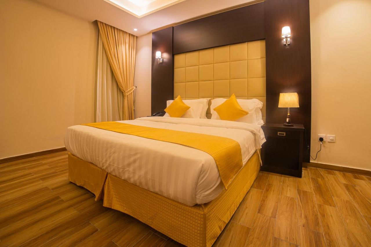 مبيت التحلية للشقق المخدومة تشغيل و إدارة الماسية الأولى Jeddah Exterior foto