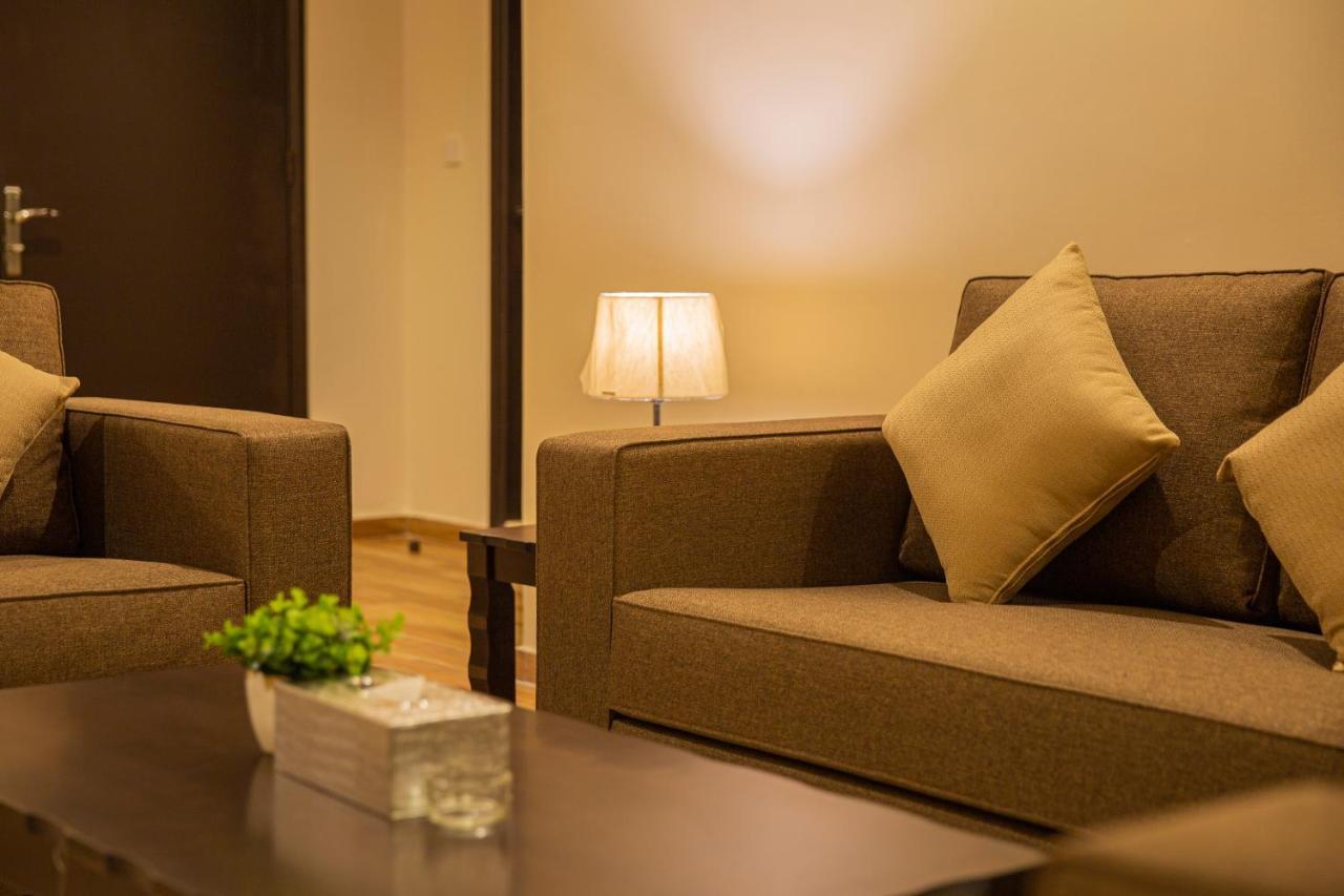 مبيت التحلية للشقق المخدومة تشغيل و إدارة الماسية الأولى Jeddah Exterior foto