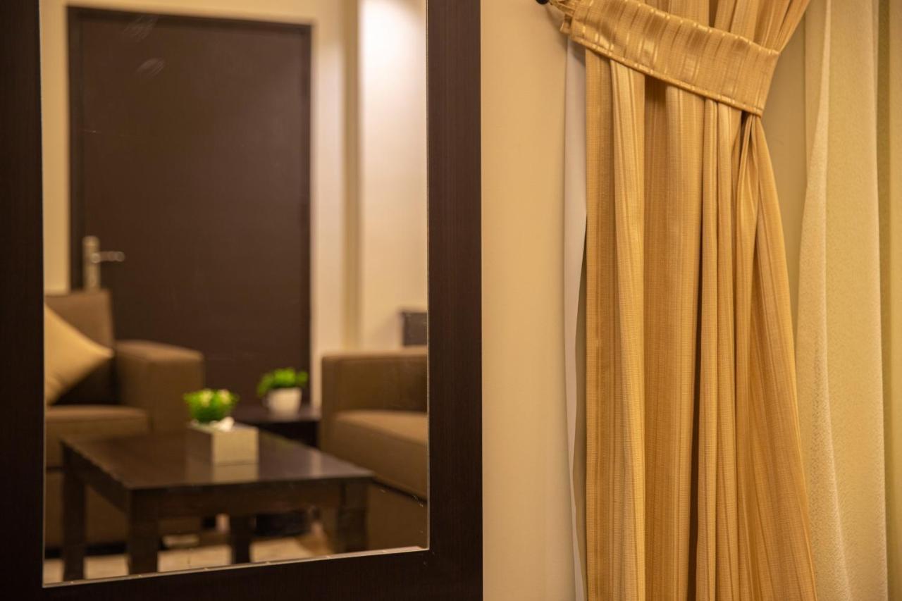 مبيت التحلية للشقق المخدومة تشغيل و إدارة الماسية الأولى Jeddah Exterior foto